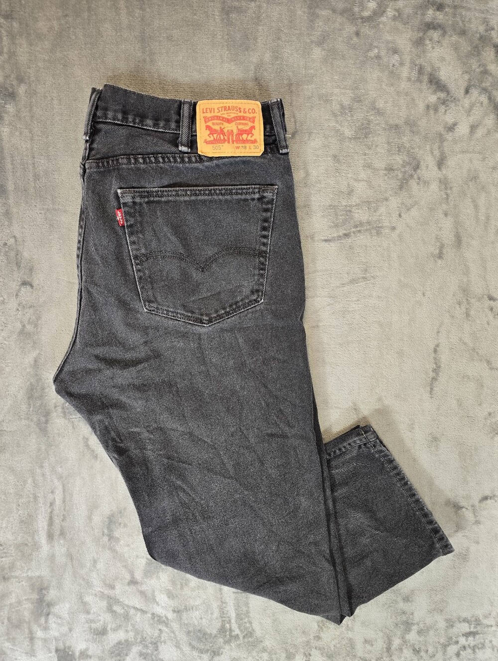 Levi's 505 Black Denim Jeans Size 38x30 Fits 38x24 Capris Below Knee